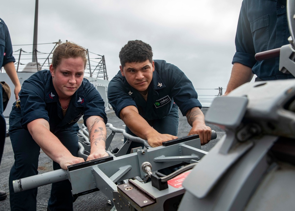 DVIDS - Images - Sailors Conduct Preventative Maintenance Aboard USS ...