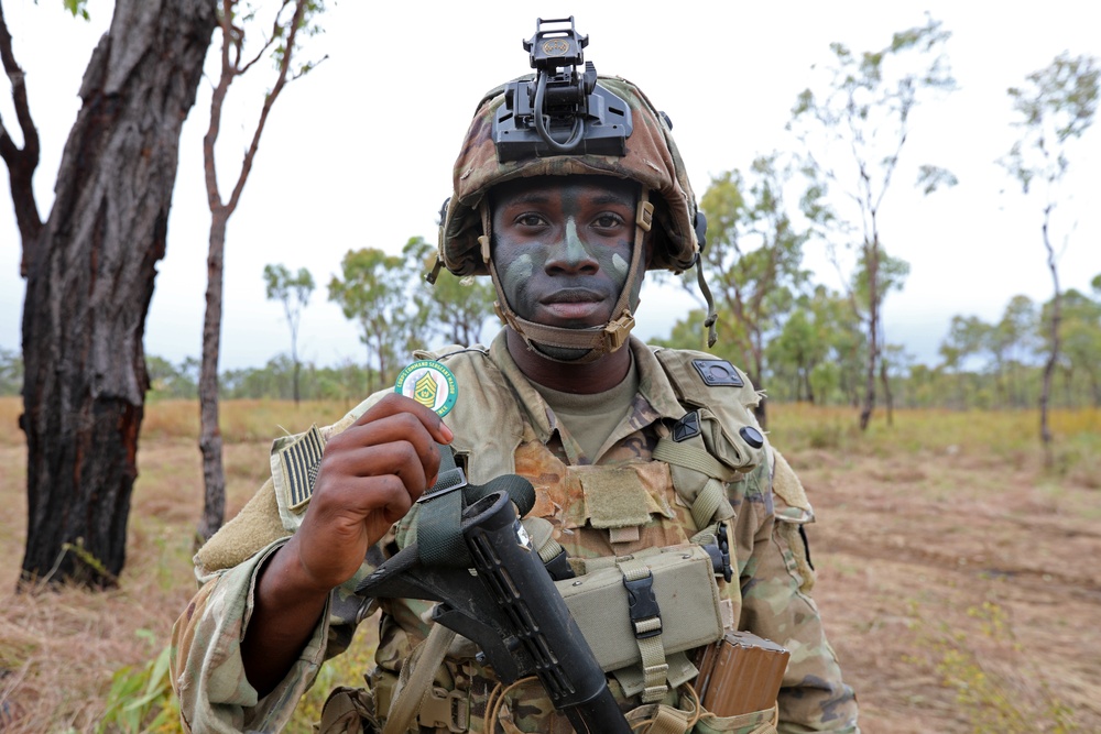 First Corps Command Sgt. Maj. Carns visits 1-21 IN BN during Talisman Sabre