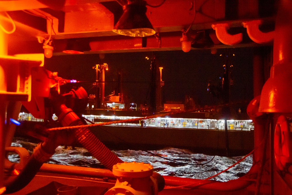 USS Ronald Reagan (CVN 76) conducts fueling-at-sea with USNS Rappahannock (T-AO 204)