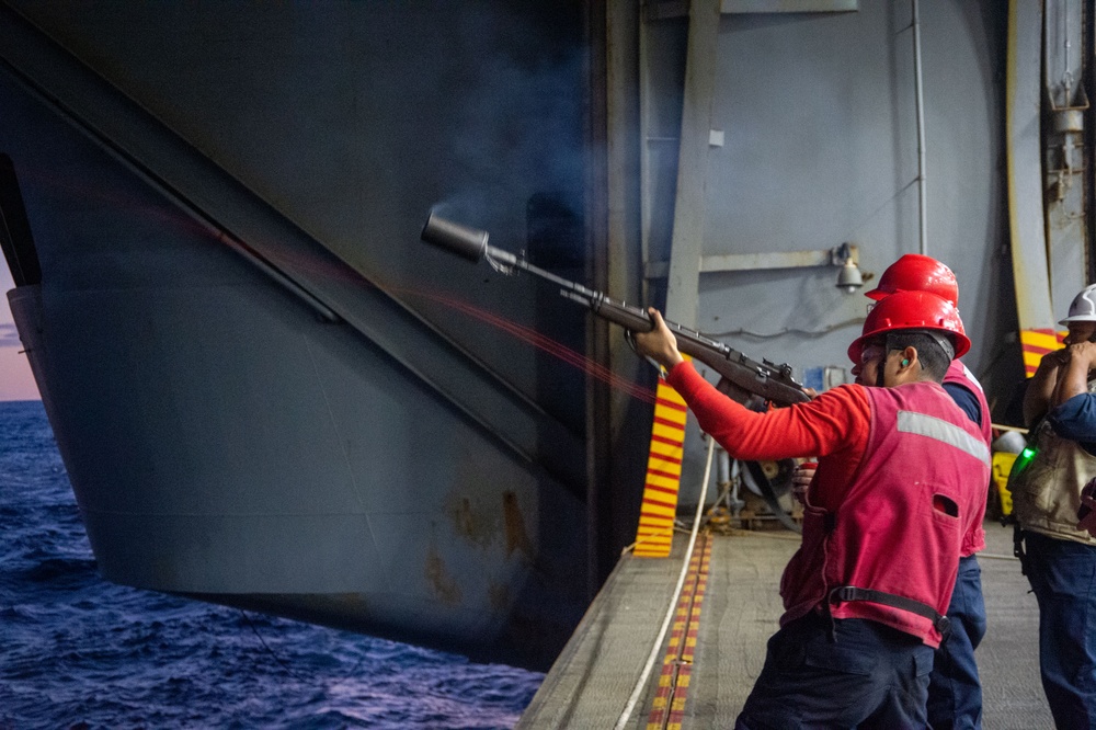 USS Ronald Reagan (CVN 76) conducts fueling-at-sea with USNS Rappahannock (T-AO 204)