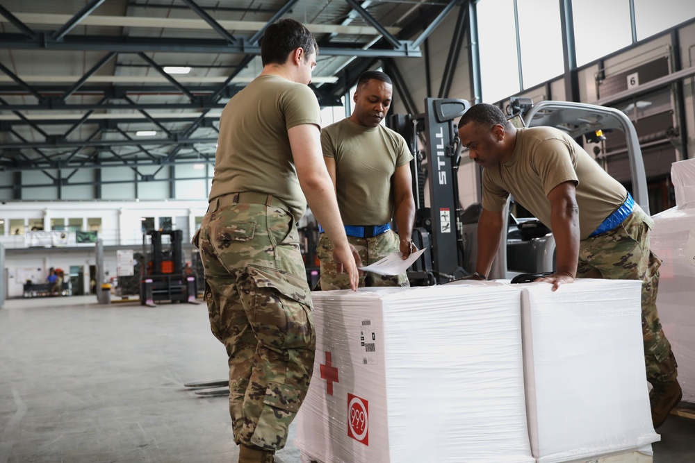 87th Aerial Port Squadron train with 721st Aerial Port Squadron for annual tour