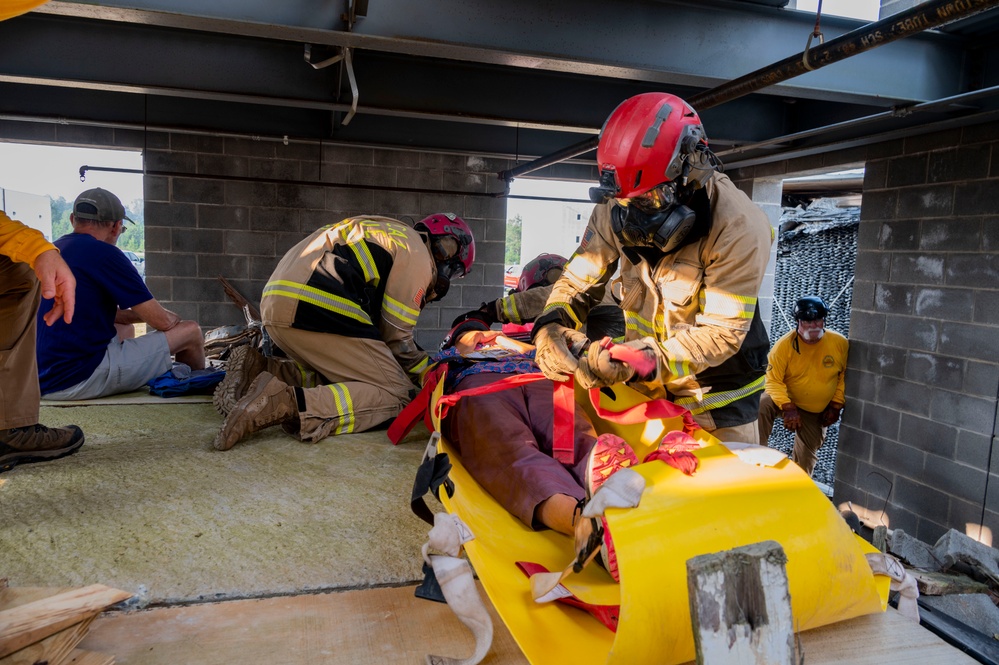 Joint service CBRN exercise a perfect opportunity for USAMMDA’s wearable health monitor team