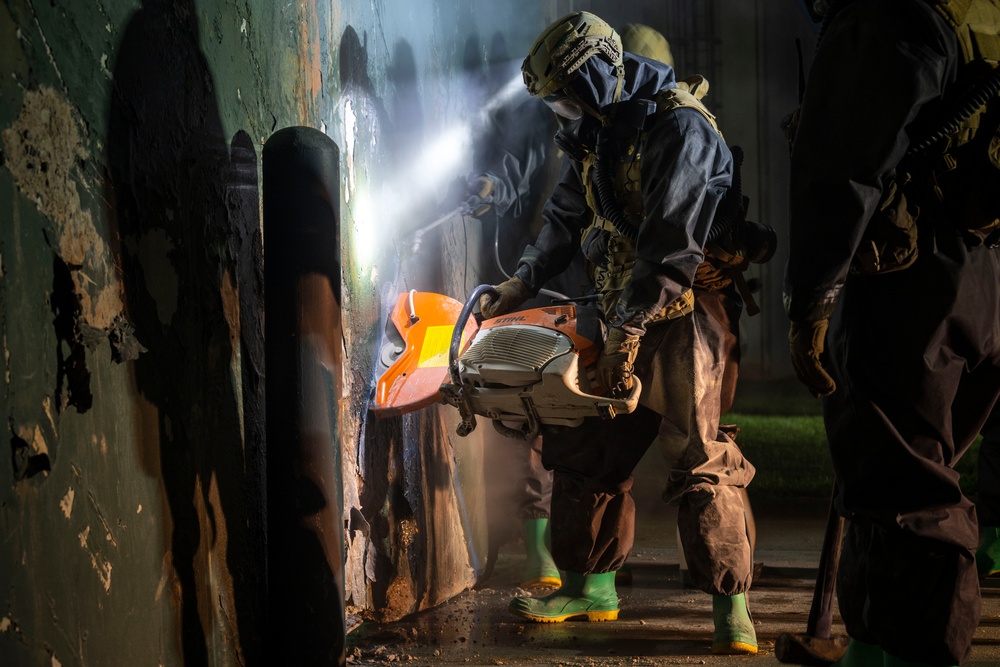 Joint service CBRN exercise a perfect opportunity for USAMMDA’s wearable health monitor team