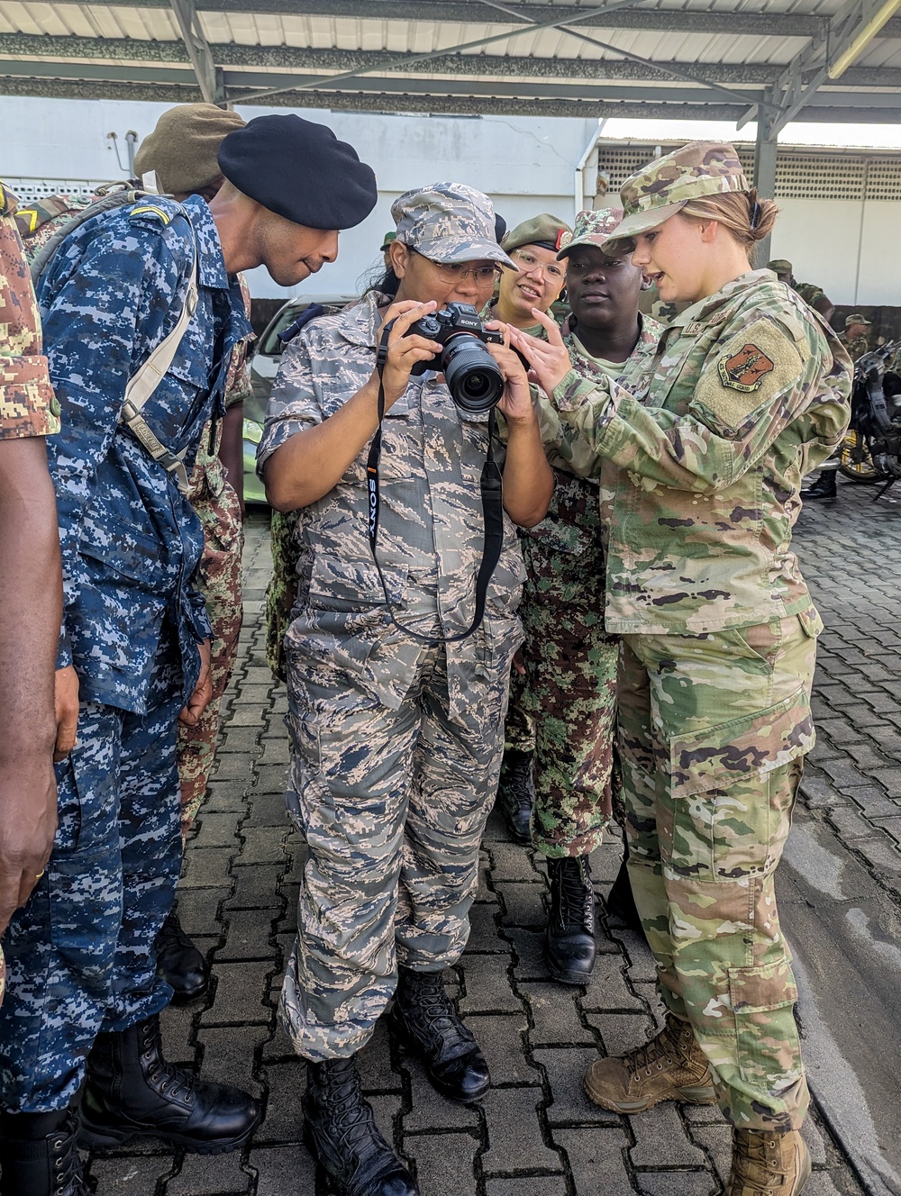 SDNG partner with Suriname Armed Forces for communications conference