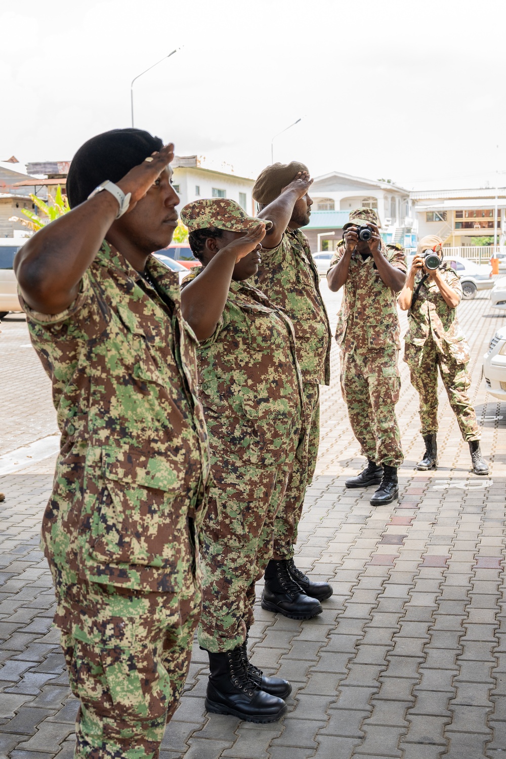 SDNG partner with Suriname Armed Forces for communications conference