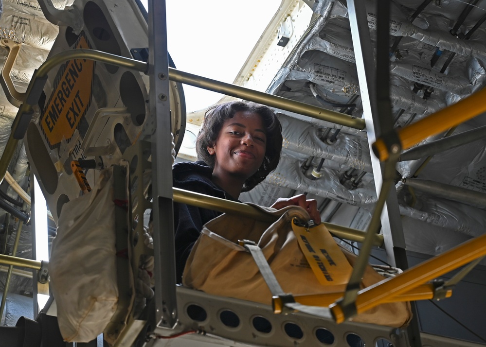 Organization of Black Aerospace Professionals experience 62d AW airlift capabilities