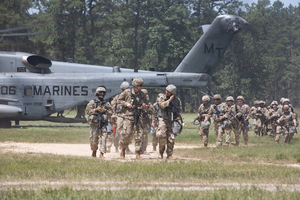 Soldiers Dismount Sea Stallion During Training Exercise