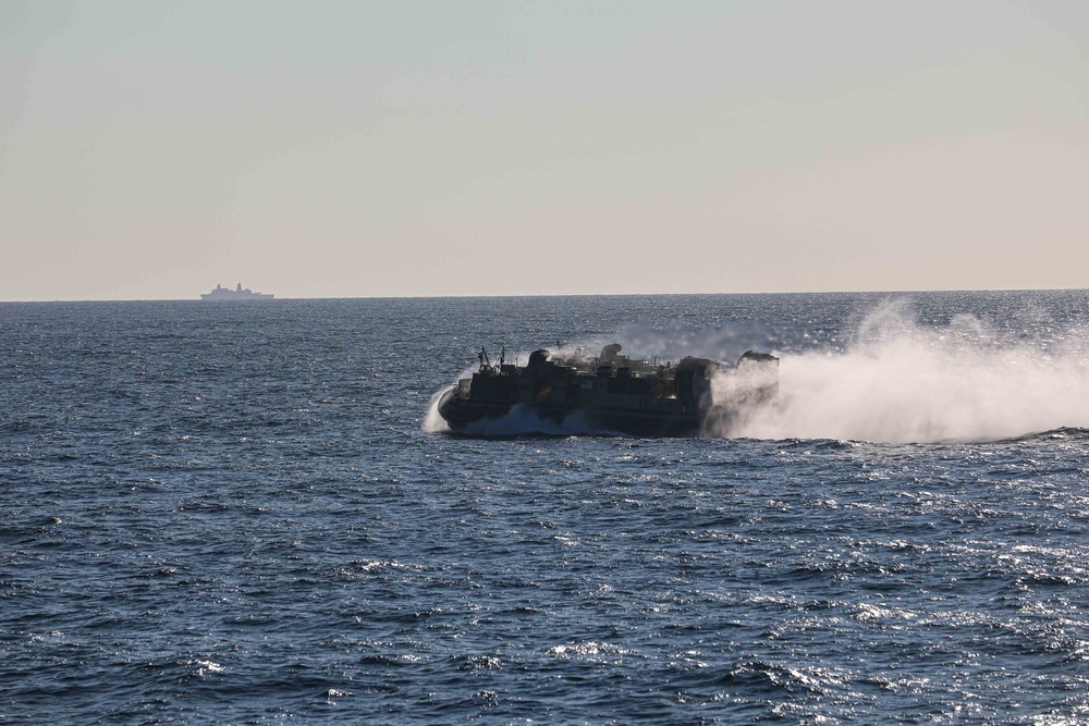 USS Carter Hall Conducts LCAC Operations