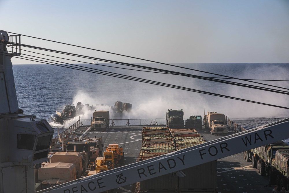 USS Carter Hall Conducts LCAC Operations