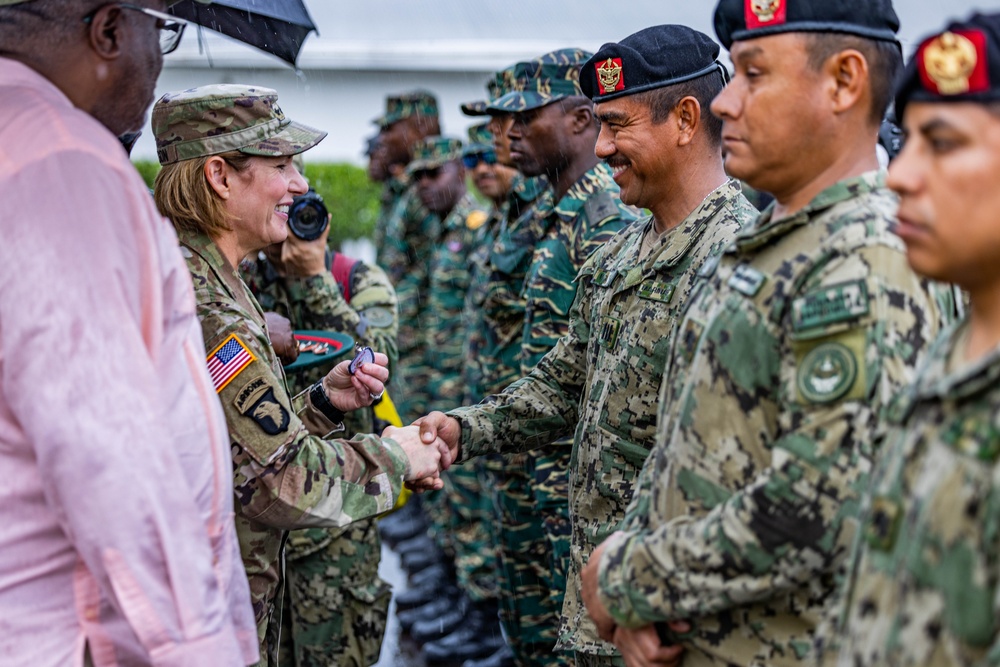 SOUTHCOM Commanding General, other foreign dignitaries visit TRADEWINDS 23