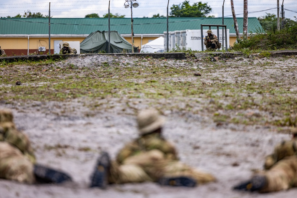 Bermuda Governor visits troops at TRADEWINDS 23