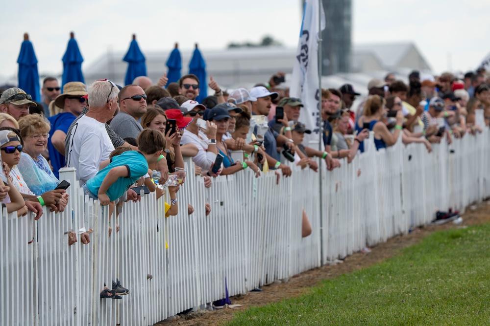 Thunderbirds headline Dayton Air Show