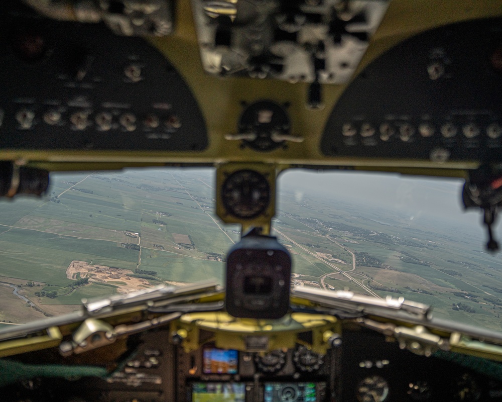 Douglas C-47 Skytrain tours over Sioux Falls