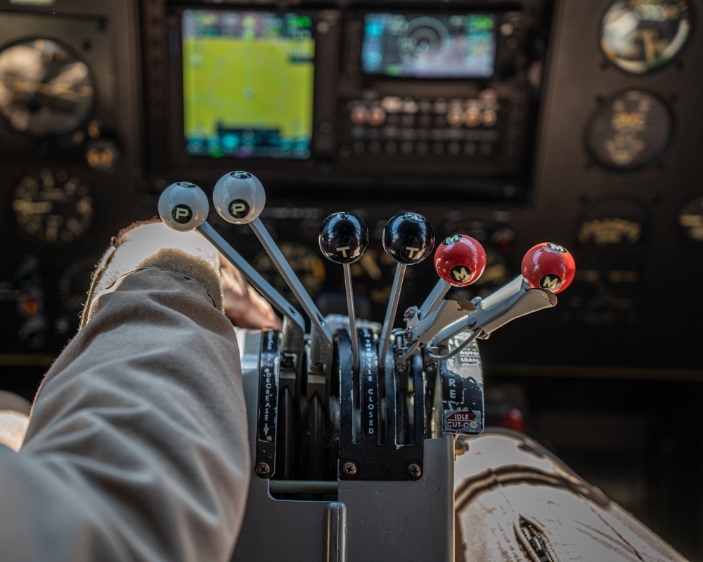 Douglas C-47 Skytrain tours over Sioux Falls