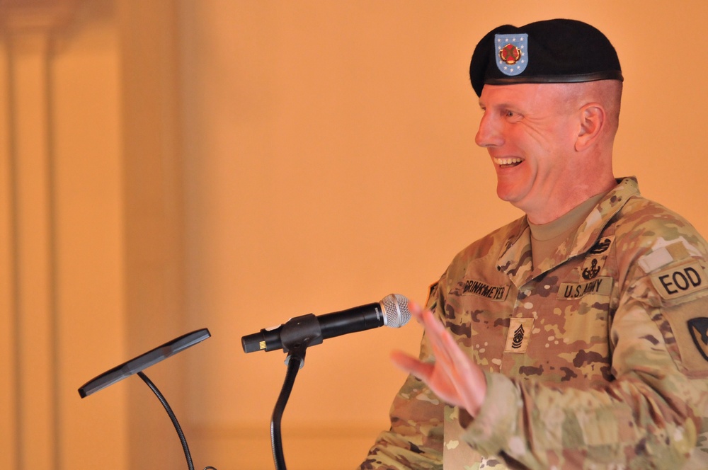 Garrison welcomes master explosive ordnance disposal technician as its senior enlisted leader