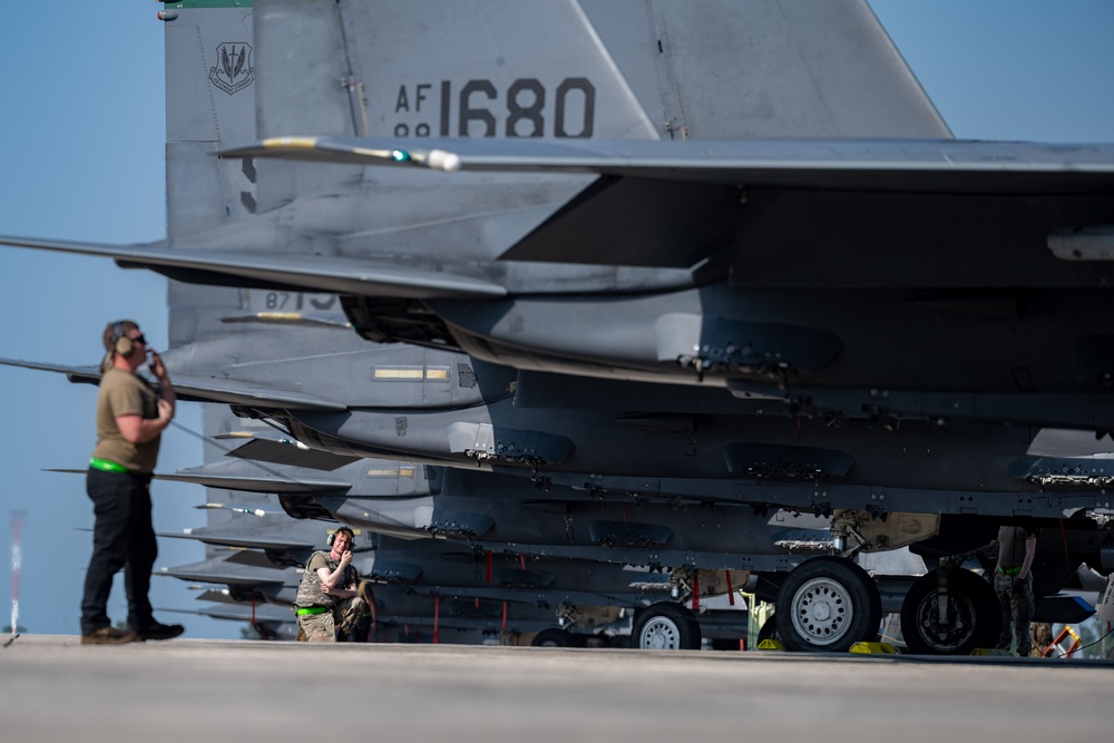 4th FW sharpens Strike Eagle talons during RT 23-1