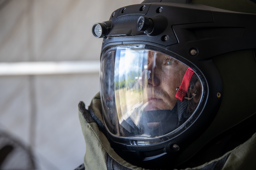 MCBH and MWSS-174 EOD Conduct CONUS IED Response Training