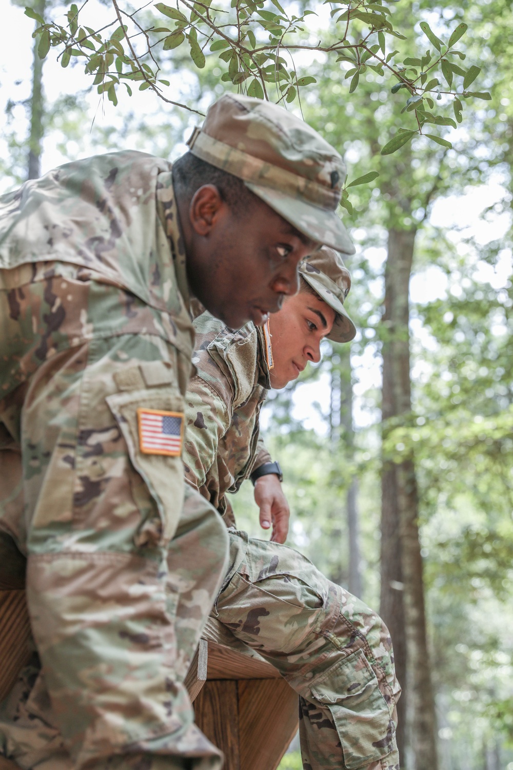 213th Soldiers Tackle Leadership Reaction Course