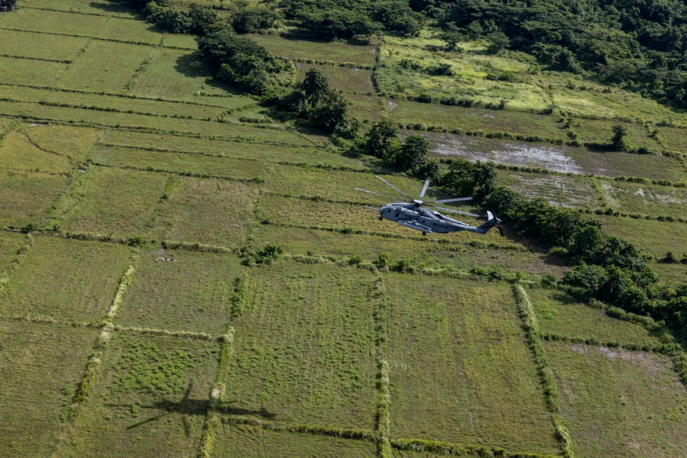 Medical Care in the Air | Philippine Marines, Airmen, and U.S. Navy Sailors practice CASEVAC drills