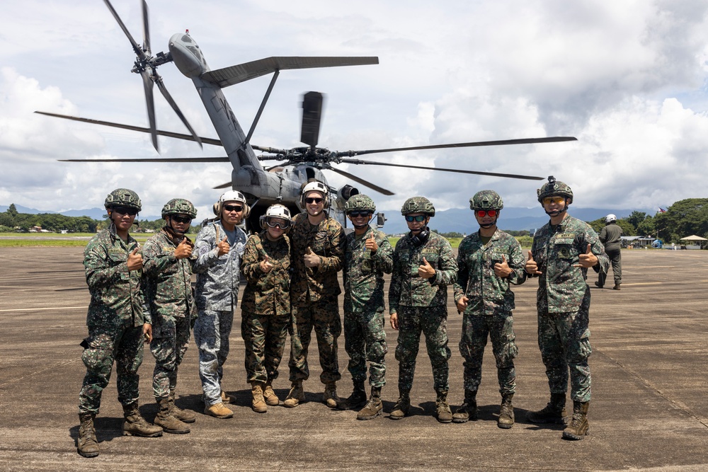 Medical Care in the Air | Philippine Marines, Airmen, and U.S. Navy Sailors practice CASEVAC drills