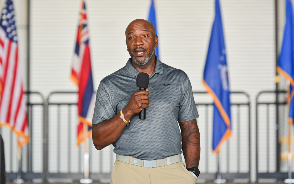 Retired Chief Master Sgt. of the Air Force #18 Visits Team Hickam