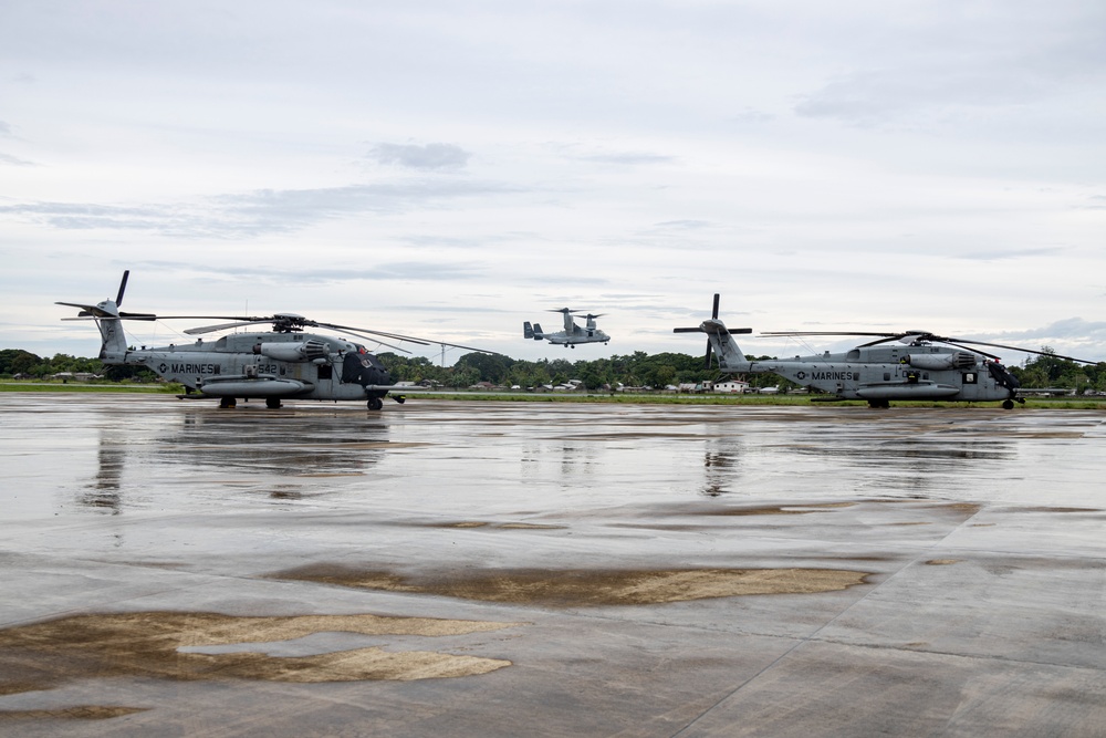 Commander of I Marine Expeditionary Force (Forward) arrives in Palawan