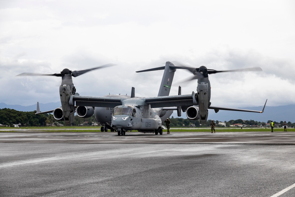 Commander of I Marine Expeditionary Force (Forward) arrives in Palawan