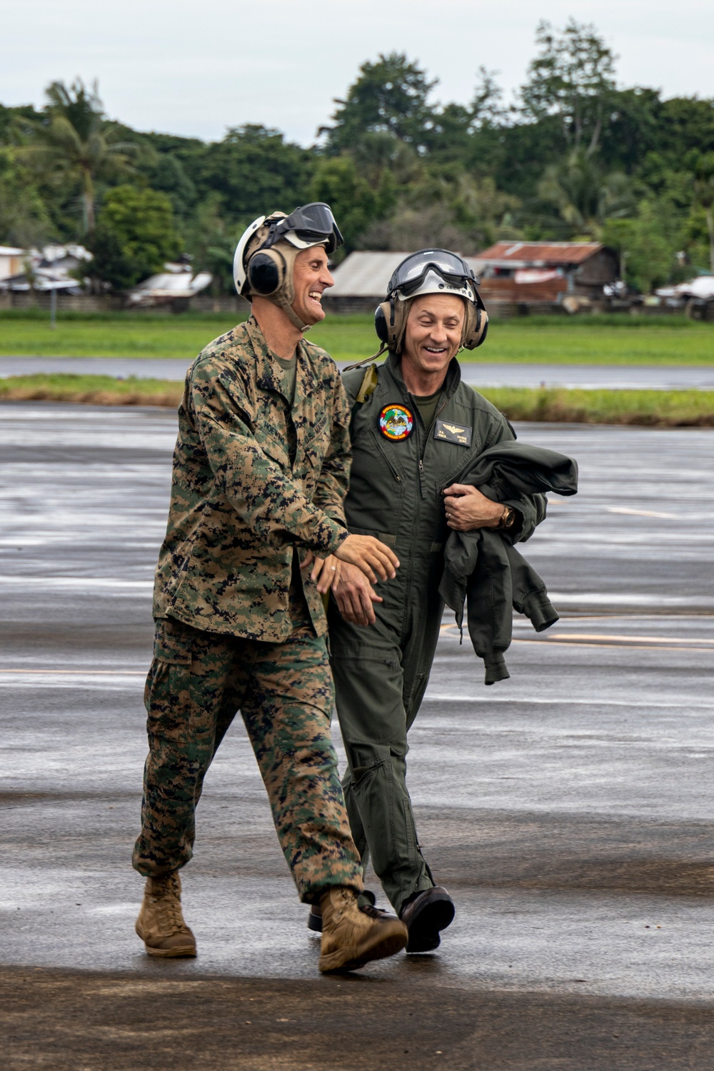 Commander of I Marine Expeditionary Force (Forward) arrives in Palawan