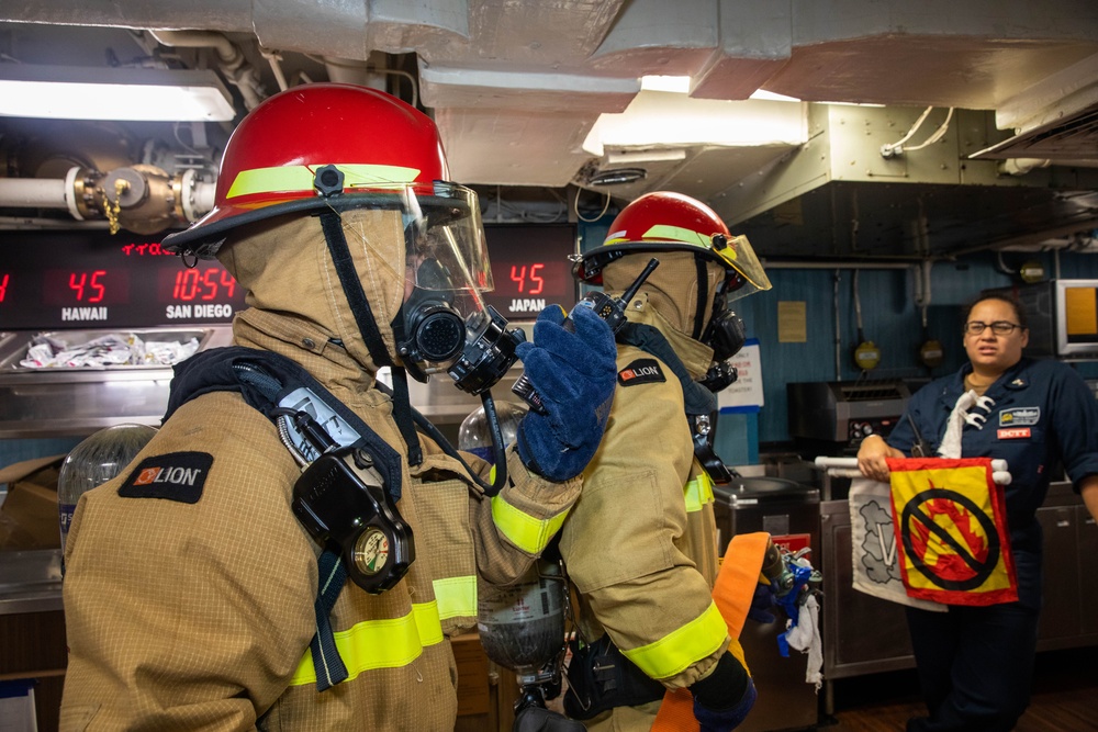 USS Robert Smalls (CG 62) Conducts General Quarters Drill