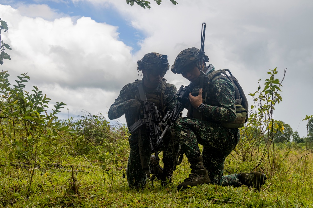 U.S. and Philippine Marines Conduct Notional Airfield Seizure and FARP Operations