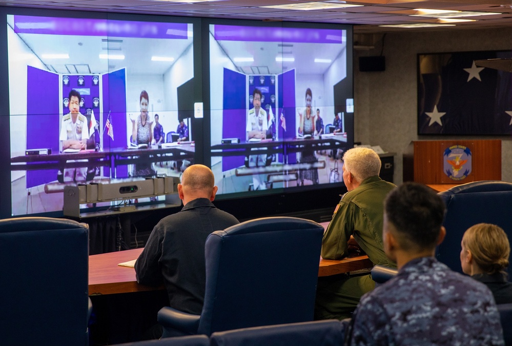 Commander, U.S. 7th Fleet conduct bilateral Commander's Update Brief with JMSDF Commander in Chief of Self-Defense Fleet