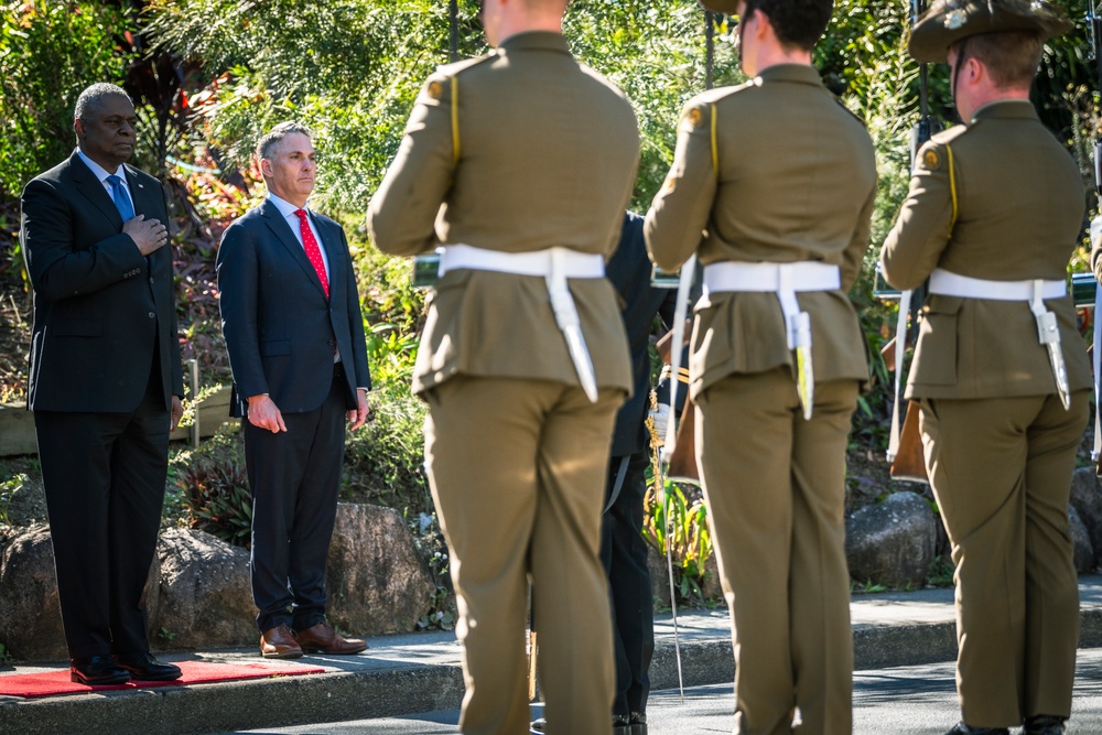 SECDEF Visits Brisbane, Australia