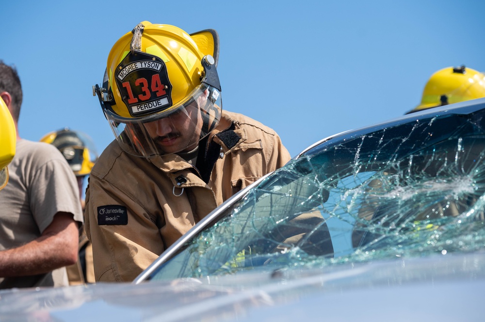 134th firefighters train with Marine firefighters in Oahu