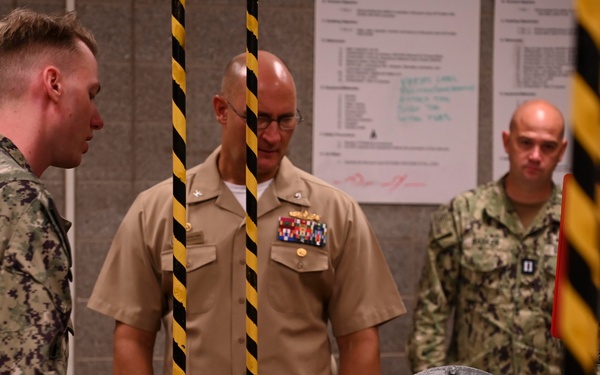 LPD-29 CO visits Great Lakes