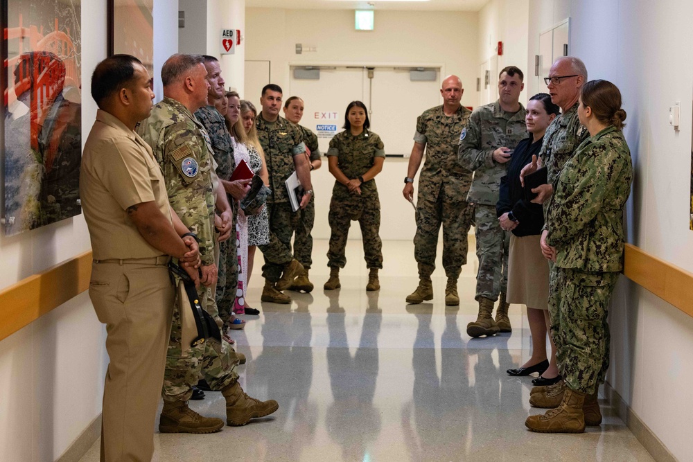 Lt. Gen. Rupp visits Marine Corps Air Station Iwakuni to discuss quality of life