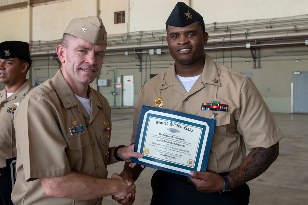 Sailors receive Awards at Quarters