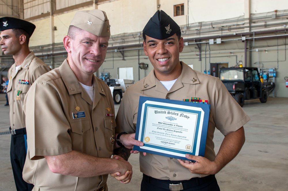 Sailors receive Awards at Quarters