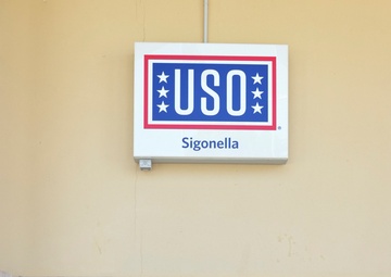 NAS Sigonella Implements USO Canine Therapy Program