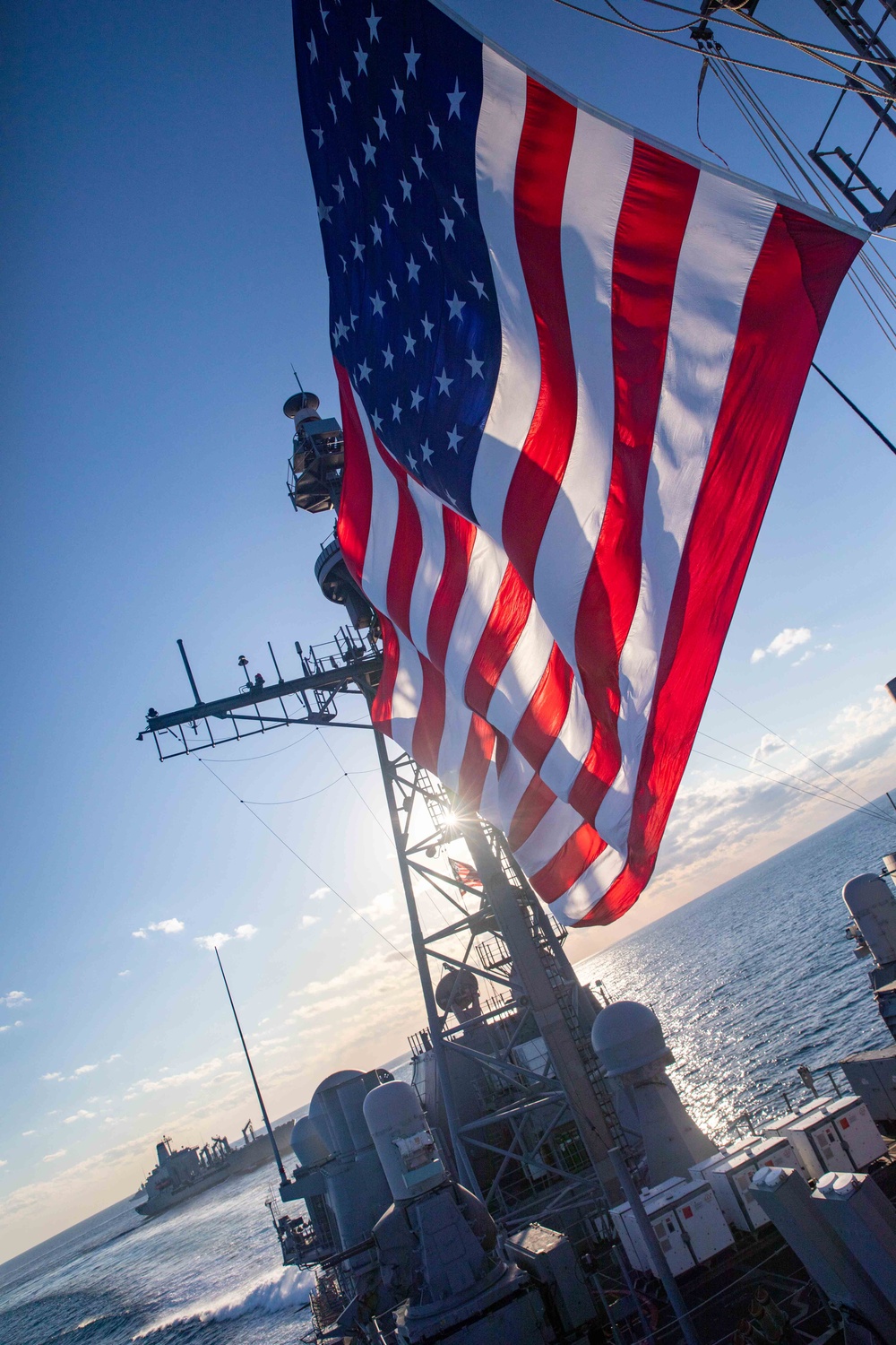 USS Antietam (CG 54) Breaks Away From USNS Rappahannock (T-AO 204) after RAS