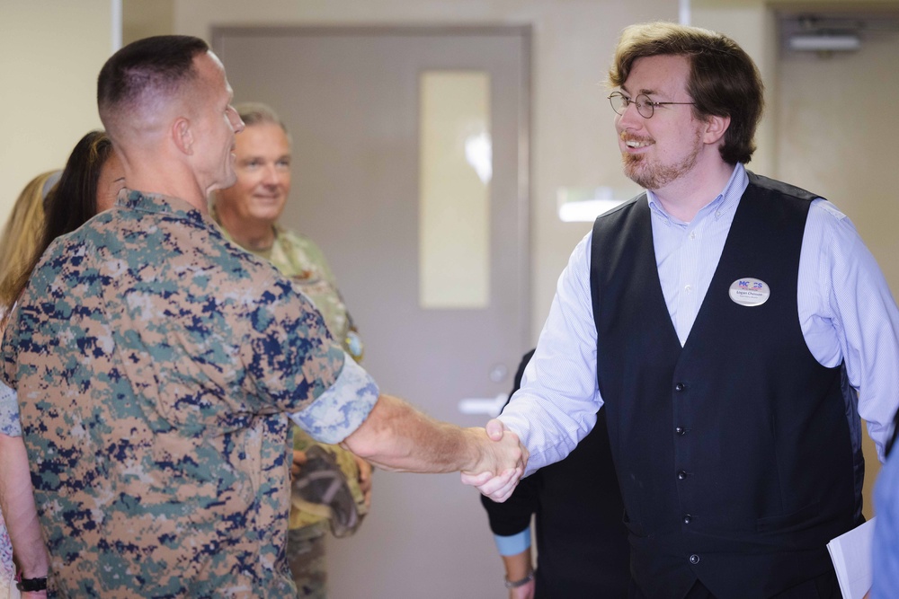 Commander of U.S. Forces Japan visits Marine Corps Air Station Iwakuni to discuss quality of life