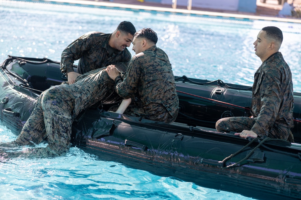 MRF-D Marines and Australian Army Soldiers conduct water survival training