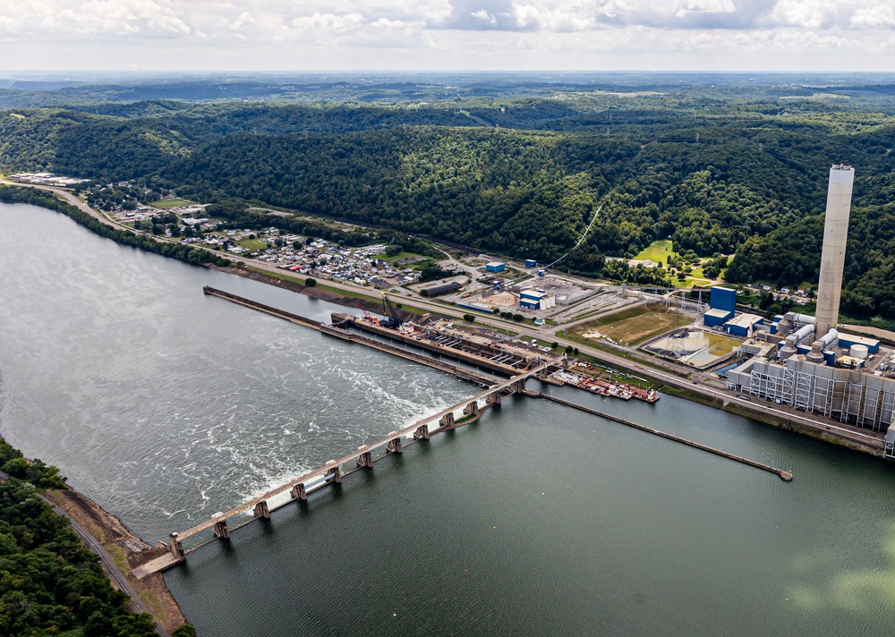 Helicopter flight over Pittsburgh District locks, dams, reservoirs