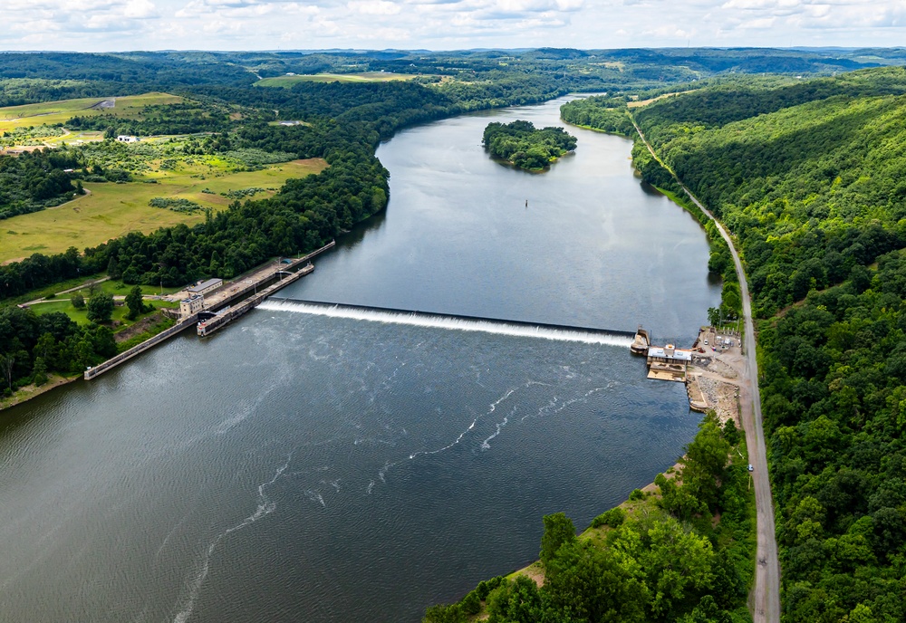 Helicopter flight over Pittsburgh District locks, dams, reservoirs