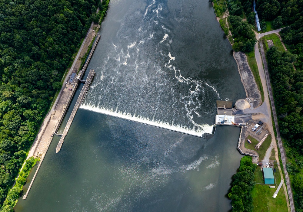 Helicopter flight over Pittsburgh District locks, dams, reservoirs