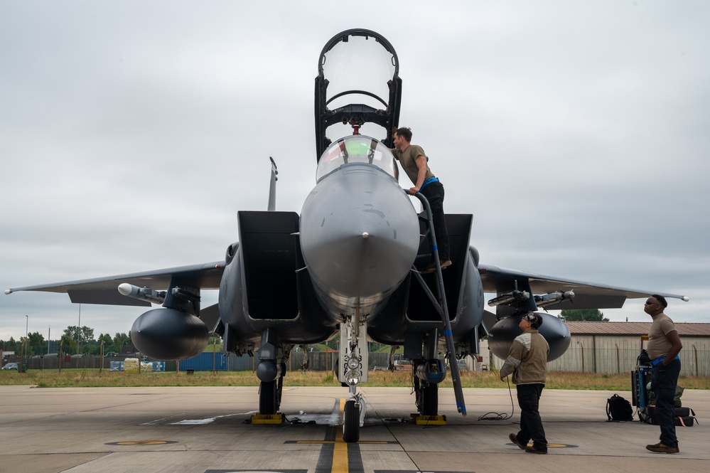 RAF Lakenheath's first F-15 to achieve 10,000 flight hours