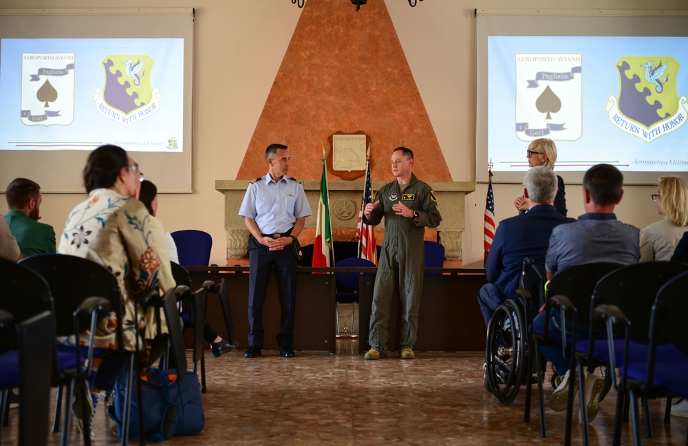 Belluno community leaders visit 31FW