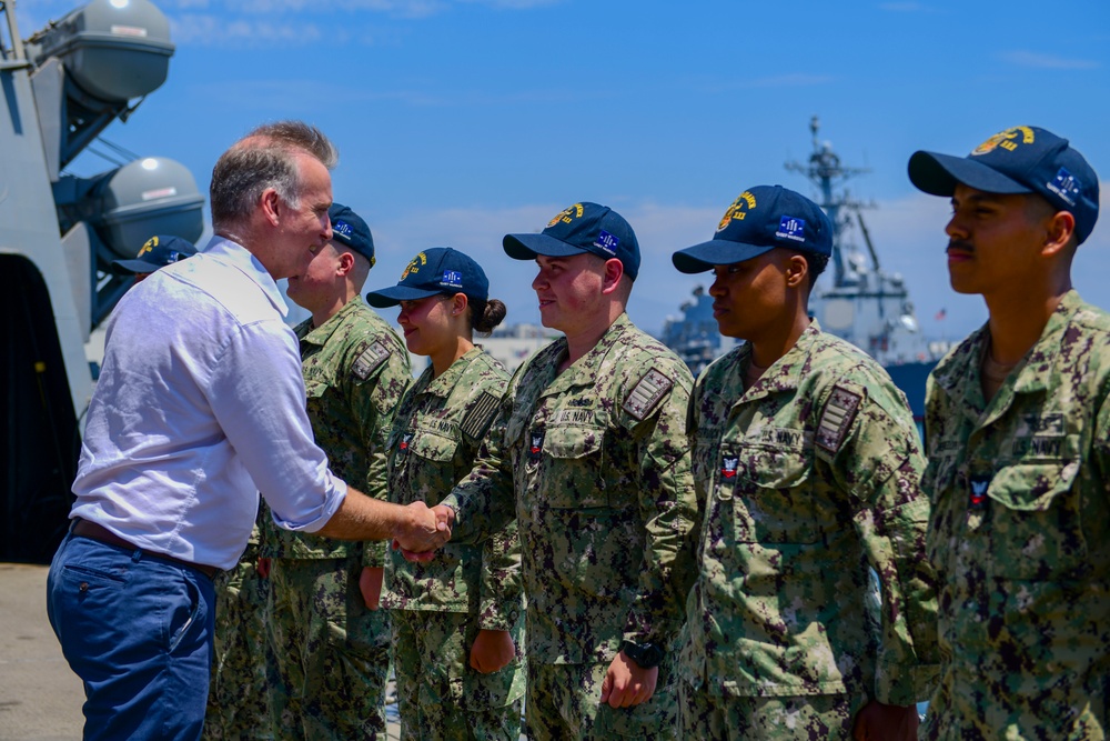 Under Secretary of The Navy Erik Raven tours USS Spruance (DDG 111)