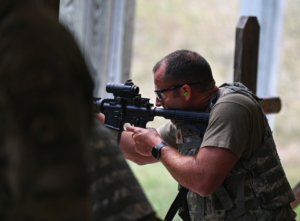 132d Civil Engineer Squadron Qualifies with M-4