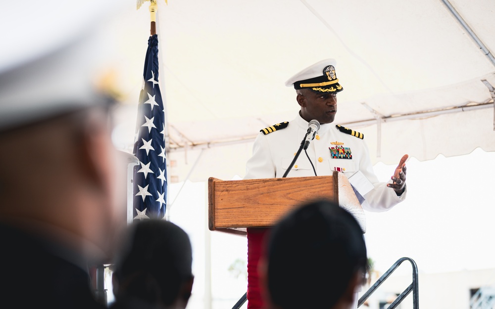 USS Winston S. Churchill (DDG 81) Holds a Change of Command Ceremony