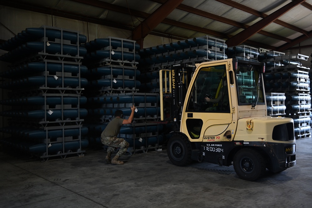 4th MUNS Airmen conduct routine operations